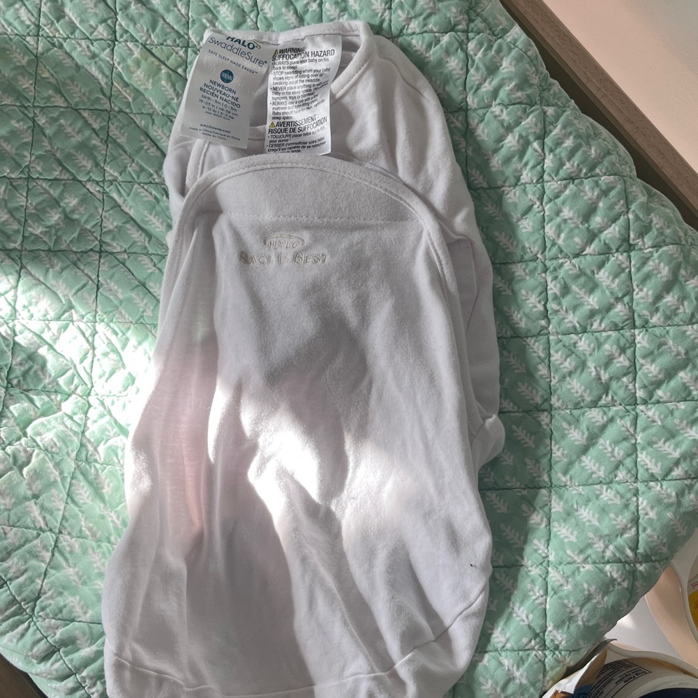 Halo Newborn SwaddleSure Infant Sleepsack - White
